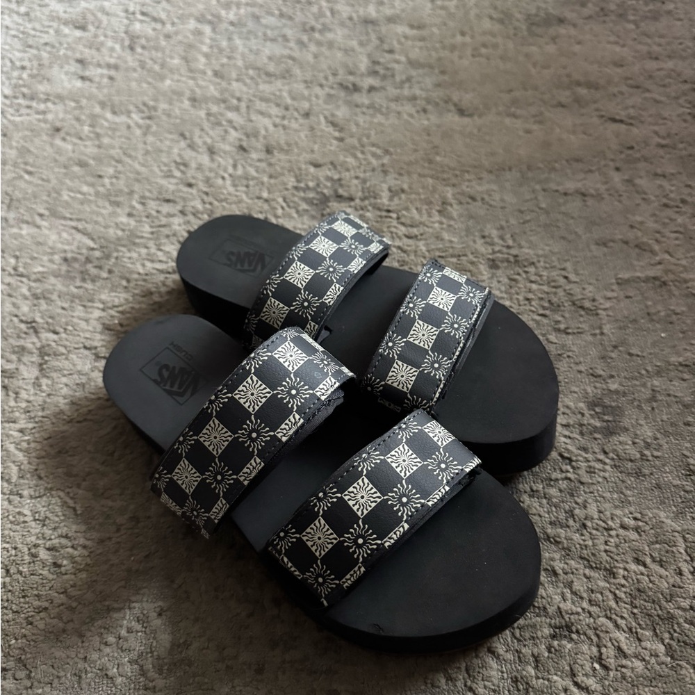 Vans slides